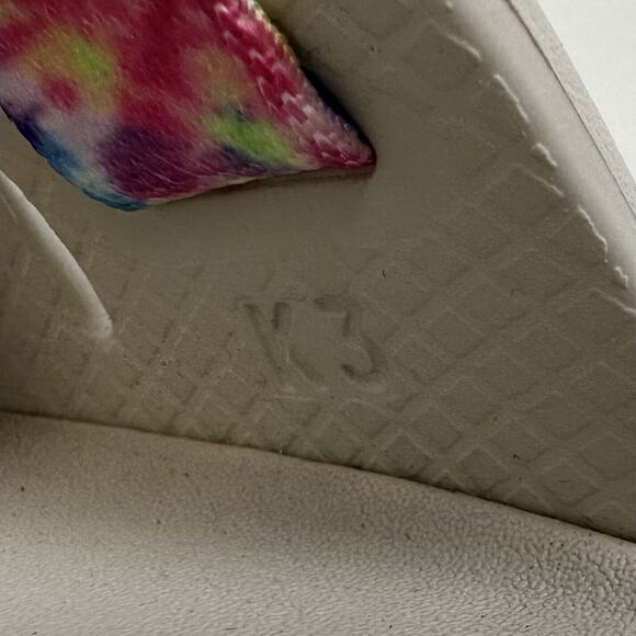 Chaco Chillos Slide Sandals Tie Dye Arch Support Girls Big Kid Size 3‎ Shoes - Picture 8 of 9